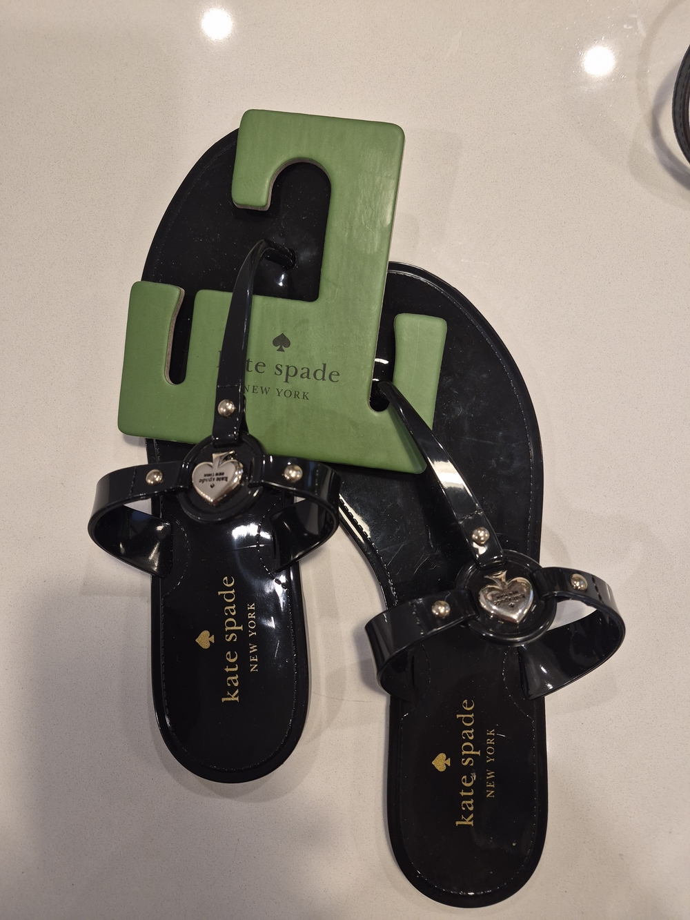 kate spade Black Patent Heart-Embellished Thong Sandals Size 7
